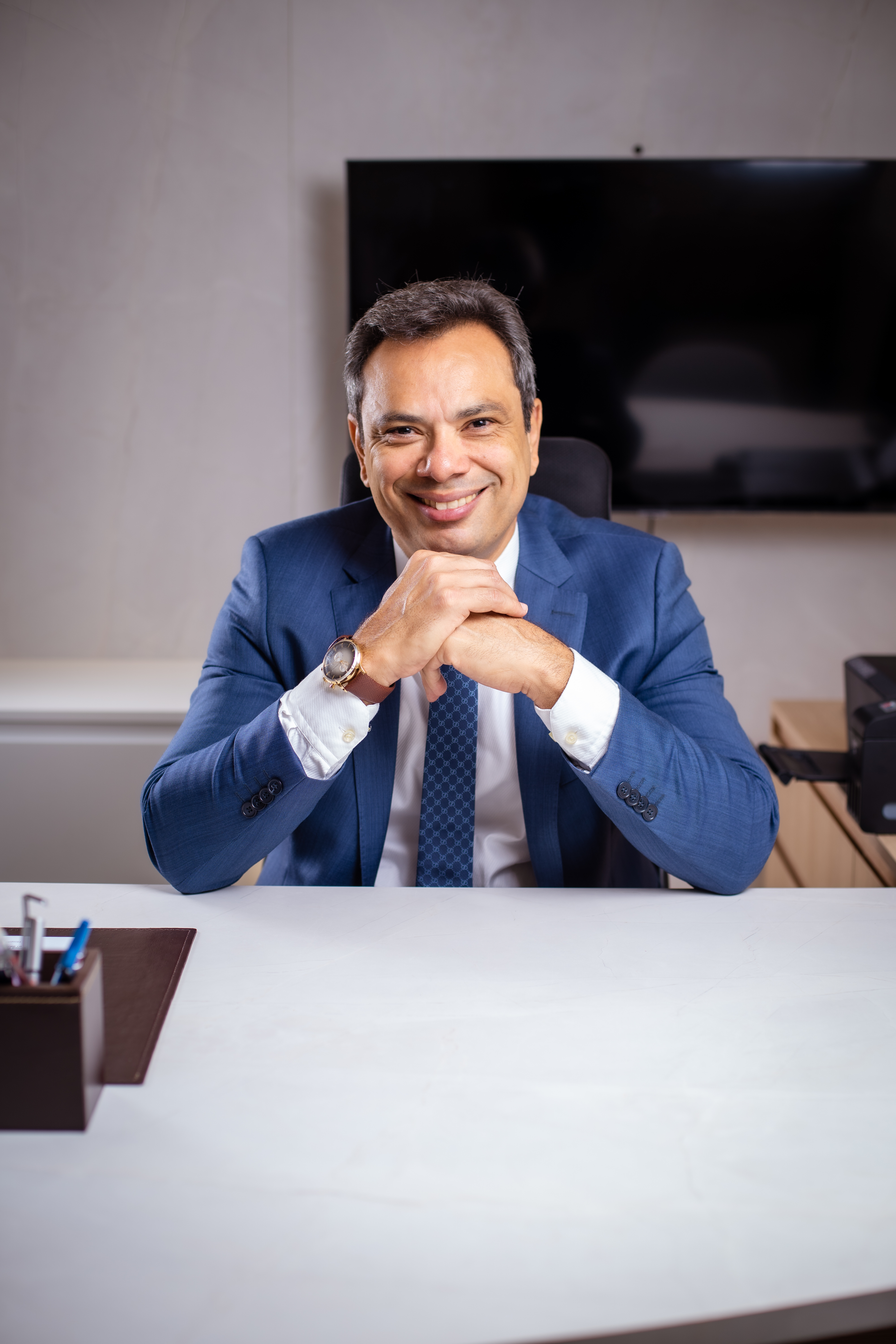 Dr. Marcelo Pires